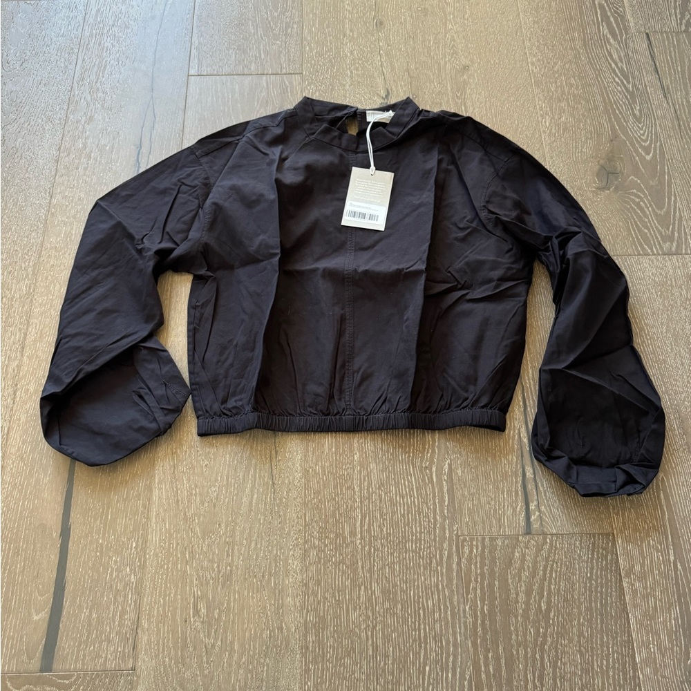 Everlane the mock neck bubble top